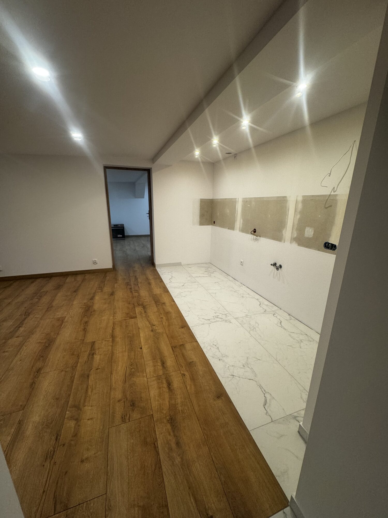 podłoga panele nowa posadzka